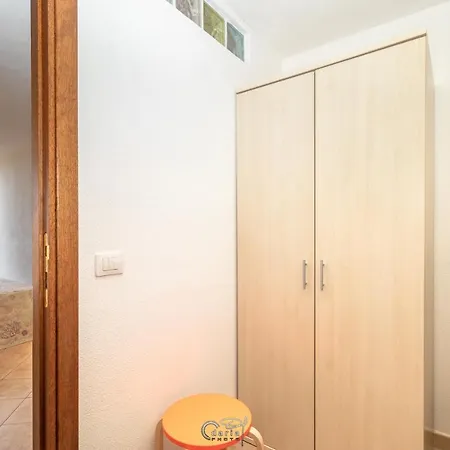 Family With Swimming Pool Apartment